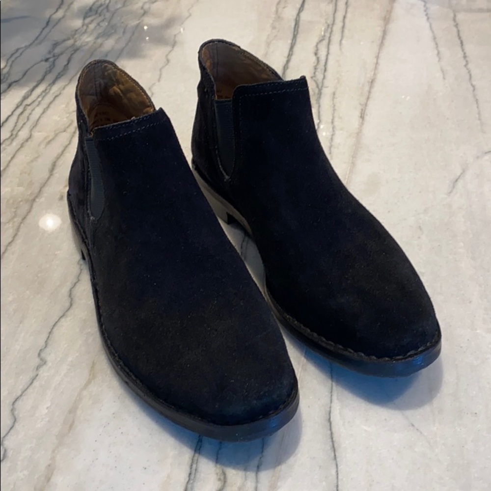 Trask Allison Chelsea Black Suede Bootie Size 7